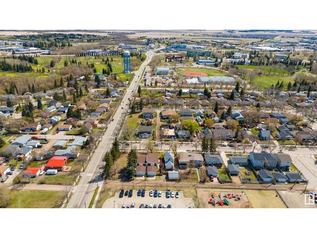 10030 97 Ave, House semidetached with 3 bedrooms, 2 bathrooms and null parking in Fort Saskatchewan AB | Image 47