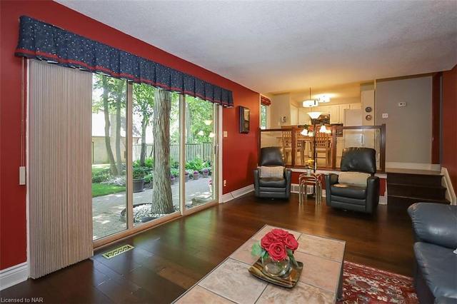 7100 Ridgewood Cres, House detached with 3 bedrooms, 2 bathrooms and 6 parking in Niagara Falls ON | Image 17