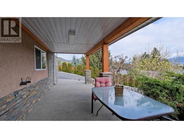 404 West Bench Dr, House detached with 4 bedrooms, 3 bathrooms and 7 parking in Okanagan Similkameen F BC | Image 51