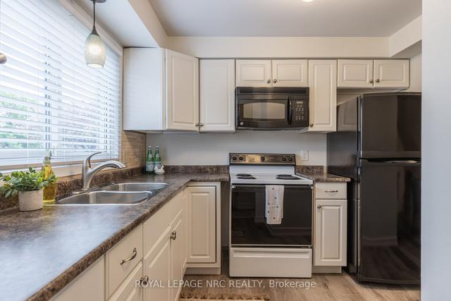 68 - 151 Linwell Rd, Townhouse with 3 bedrooms, 2 bathrooms and 1 parking in St. Catharines ON | Image 24