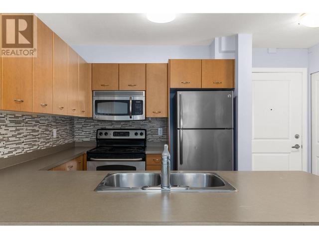 301 - 533 Yates Rd, Condo with 1 bedrooms, 1 bathrooms and 1 parking in Kelowna BC | Image 7