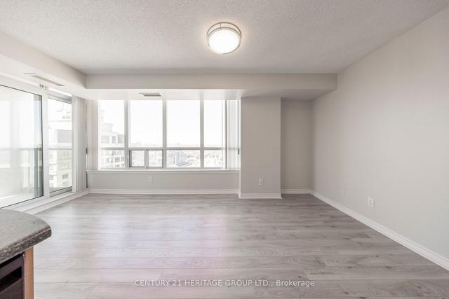 2314 - 17 Barberry Pl, Condo with 1 bedrooms, 1 bathrooms and 1 parking in Toronto ON | Image 4