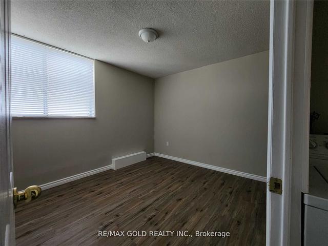 2707 - 330 Dixon Rd, Condo with 3 bedrooms, 2 bathrooms and 1 parking in Toronto ON | Image 21
