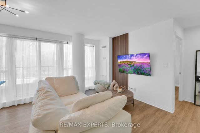 207 - 2015 Sheppard Ave E, Condo with 1 bedrooms, 1 bathrooms and 1 parking in Toronto ON | Image 4