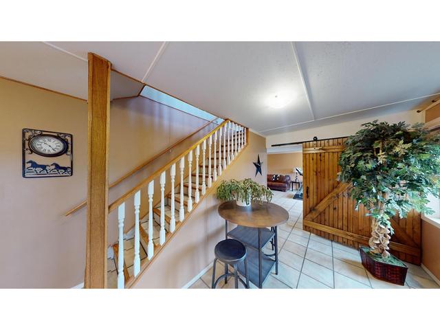 4101 9th St S, House detached with 2 bedrooms, 2 bathrooms and null parking in East Kootenay C BC | Image 11