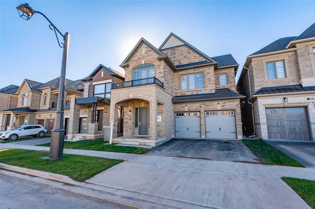 1302 Felicity Gdns, House detached with 4 bedrooms, 5 bathrooms and 4 parking in Oakville ON | Image 1
