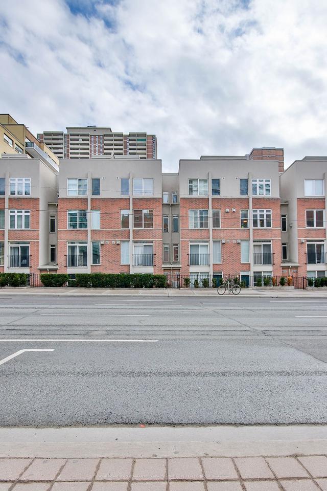 235 - 415 Jarvis St, Townhouse with 2 bedrooms, 1 bathrooms and 0 parking in Toronto ON | Image 12