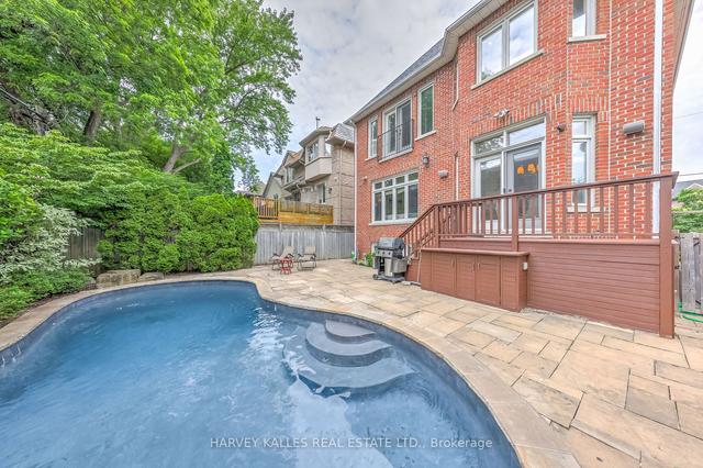 523 Douglas Ave, House detached with 4 bedrooms, 5 bathrooms and 6 parking in Toronto ON | Image 33