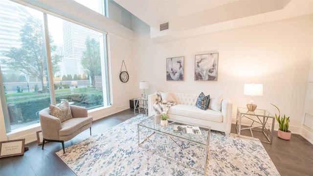 th 132 - 39 Queens Quay St, Townhouse with 1 bedrooms, 2 bathrooms and 0 parking in Toronto ON | Image 1