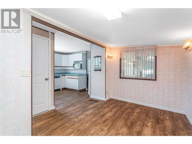 98 - 3535 Casorso Rd, House other with 2 bedrooms, 1 bathrooms and 2 parking in Kelowna BC | Image 7