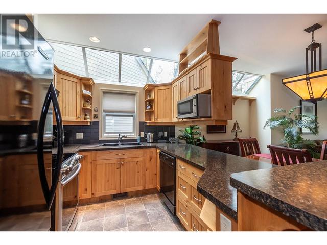 12 - 441 20 Street Ne, House attached with 2 bedrooms, 2 bathrooms and 2 parking in Salmon Arm BC | Image 3