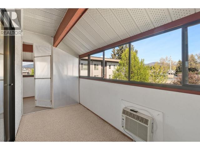 320 - 2085 Gordon Dr, Condo with 2 bedrooms, 1 bathrooms and 1 parking in Kelowna BC | Image 20