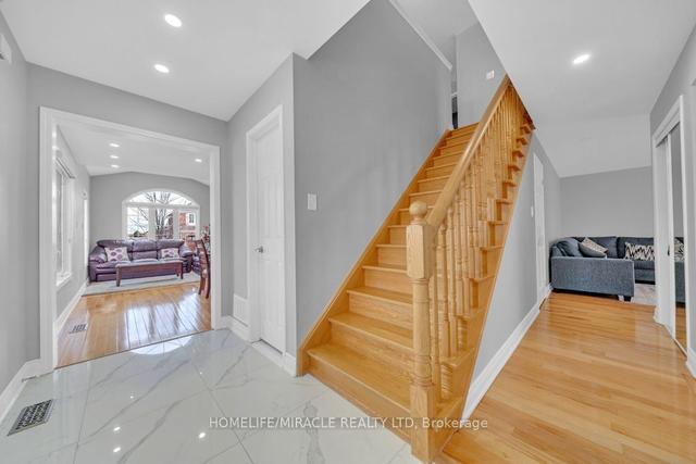 37 Millcar Dr, House detached with 4 bedrooms, 4 bathrooms and 6 parking in Toronto ON | Image 39