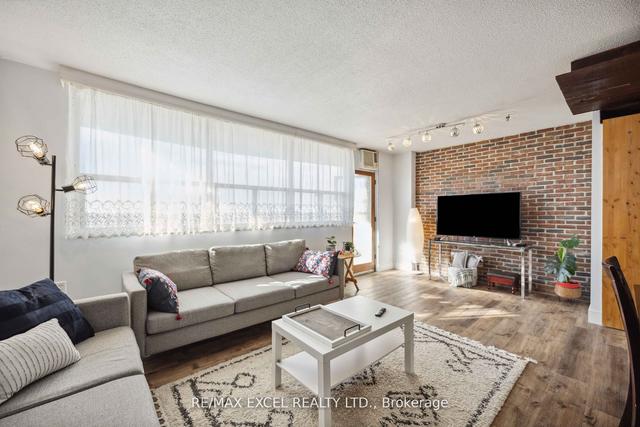 616 - 80 Grandravine Dr, Condo with 3 bedrooms, 1 bathrooms and 1 parking in Toronto ON | Image 8