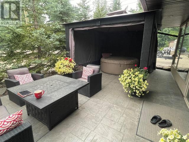 6853 Squilax Anglemont Rd, Home with 0 bedrooms, 0 bathrooms and 2 parking in Columbia Shuswap F BC | Image 48