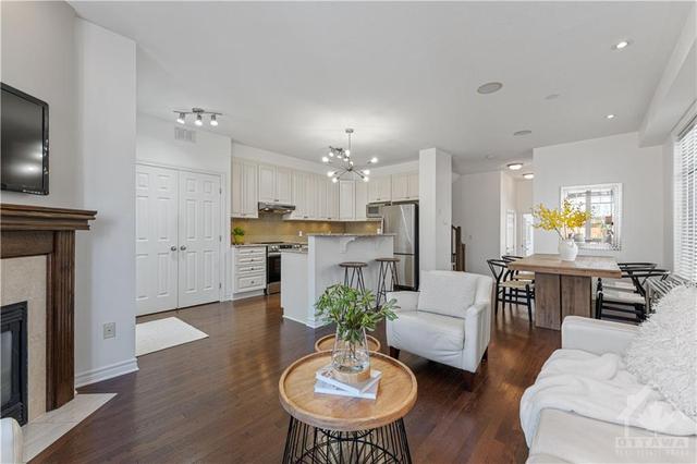 515 Strasbourg St, Townhouse with 4 bedrooms, 3 bathrooms and 2 parking in Ottawa ON | Image 11