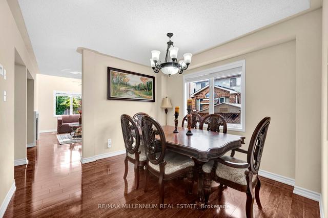 104 Larkspur Rd, House detached with 4 bedrooms, 4 bathrooms and 4 parking in Brampton ON | Image 2