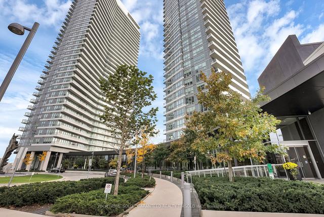 2107 - 115 Mcmahon Dr, Condo with 1 bedrooms, 1 bathrooms and 0 parking in Toronto ON | Image 1