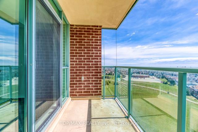 1505 - 4889 Kimbermount Ave, Condo with 2 bedrooms, 1 bathrooms and 1 parking in Mississauga ON | Image 4