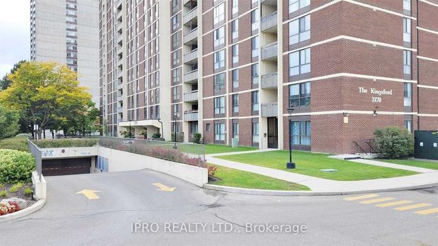 102 - 3170 Kirwin Ave, Condo with 3 bedrooms, 2 bathrooms and 1 parking in Mississauga ON | Image 24