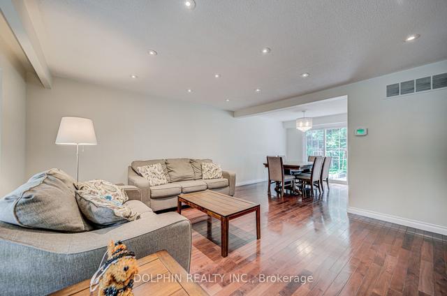 2290 Devon Rd, House detached with 4 bedrooms, 3 bathrooms and 4 parking in Oakville ON | Image 34