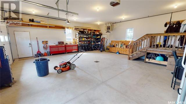 332 4th St, House detached with 3 bedrooms, 2 bathrooms and null parking in Alameda SK | Image 37