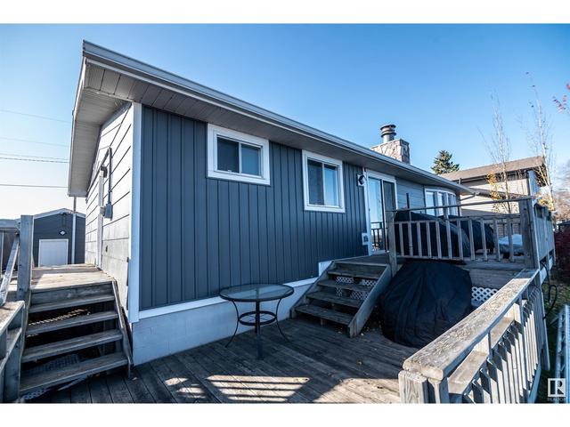 6806 50 Av, House detached with 3 bedrooms, 2 bathrooms and null parking in Val Quentin AB | Image 39