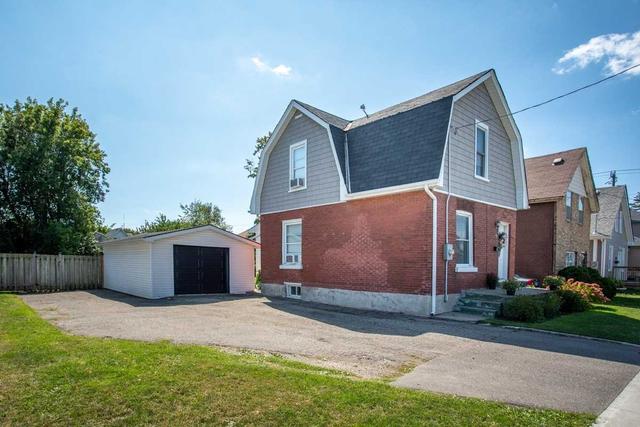 9 Elgin St, House detached with 3 bedrooms, 2 bathrooms and 6 parking in Brantford ON | Image 27