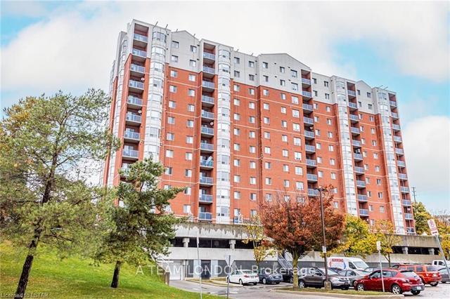 1209 - 30 Chapman Ct, Condo with 2 bedrooms, 2 bathrooms and 1 parking in London ON | Image 1