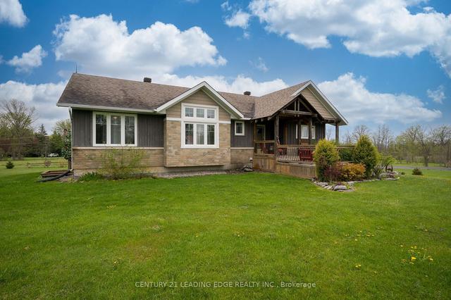 8096 Lennox And Addington County Rd 2, House detached with 3 bedrooms, 3 bathrooms and 13 parking in Greater Napanee ON | Image 12