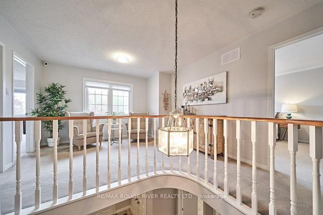 62 Lipton Cres, House detached with 4 bedrooms, 3 bathrooms and 6 parking in Whitby ON | Image 25