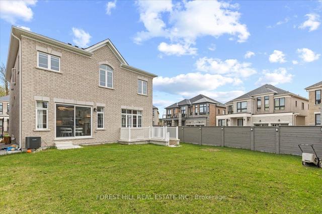129 Pine Hill Cres, House detached with 4 bedrooms, 4 bathrooms and 4 parking in Aurora ON | Image 32