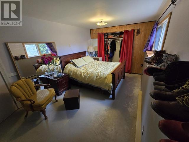 3666 Hawthorne Ave, House detached with 4 bedrooms, 2 bathrooms and null parking in Kitimat Stikine E BC | Image 27