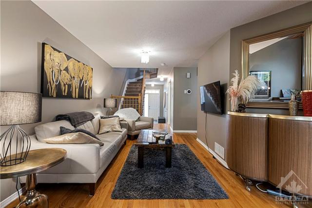 189 Scout St, Townhouse with 2 bedrooms, 2 bathrooms and 3 parking in Ottawa ON | Image 7