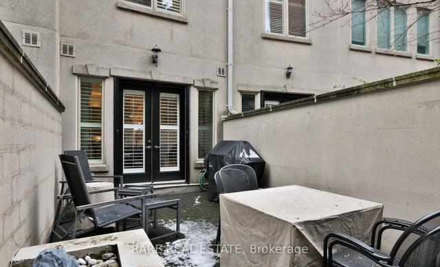 102 Pleasant Blvd, Townhouse with 3 bedrooms, 4 bathrooms and 2 parking in Toronto ON | Image 19