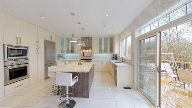 1000 Abram Crt, House detached with 3 bedrooms, 5 bathrooms and 3 parking in Innisfil ON | Image 6