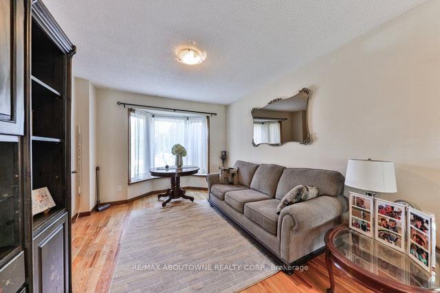 3210 Victoria St, House detached with 2 bedrooms, 4 bathrooms and 4 parking in Oakville ON | Image 30