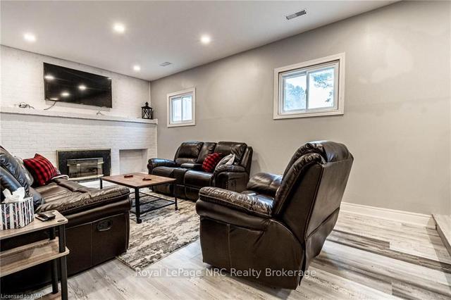 7128 Brian Cres, House detached with 3 bedrooms, 3 bathrooms and 6 parking in Niagara Falls ON | Image 14