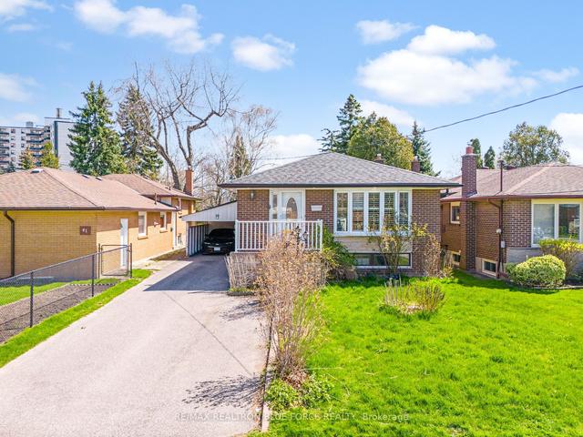 39 Grace St, House detached with 3 bedrooms, 2 bathrooms and 5 parking in Toronto ON | Image 1