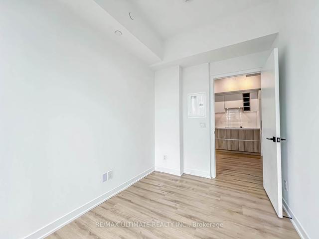 2706 - 319 Jarvis St, Condo with 1 bedrooms, 1 bathrooms and 0 parking in Toronto ON | Image 5