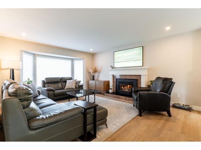 20548 95a Ave, House detached with 3 bedrooms, 3 bathrooms and 6 parking in Langley BC | Image 4