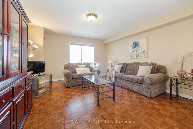 409 - 7373 Martin Grove Rd, Condo with 1 bedrooms, 1 bathrooms and 0 parking in Vaughan ON | Image 3