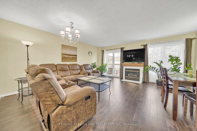 252 Blackhorne Dr, Townhouse with 3 bedrooms, 2 bathrooms and 2 parking in Kitchener ON | Image 34