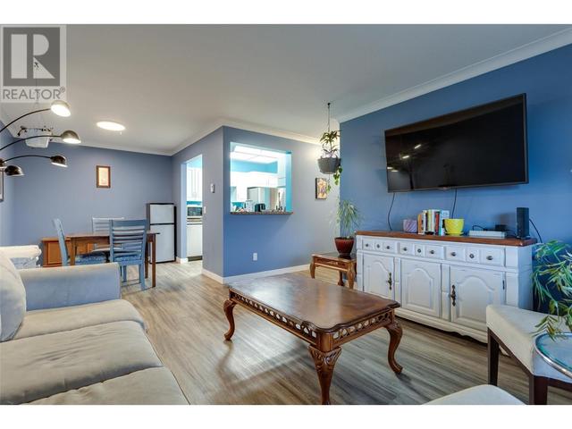 415 - 669 Houghton Rd, Condo with 2 bedrooms, 1 bathrooms and 1 parking in Kelowna BC | Image 9