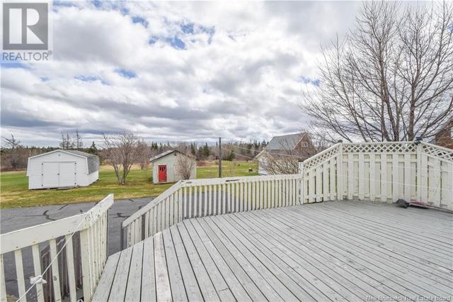 336 Saint Pierre Est Blvd, House detached with 3 bedrooms, 1 bathrooms and null parking in Caraquet NB | Image 14