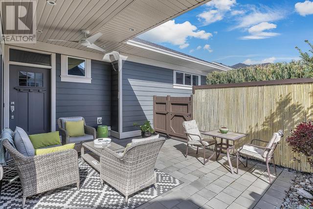 54 - 1960 Klo Rd, House attached with 3 bedrooms, 2 bathrooms and 2 parking in Kelowna BC | Image 35