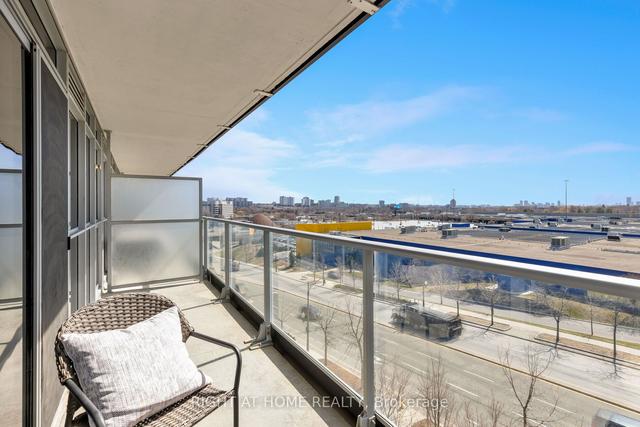 603 - 19 Singer Ct, Condo with 1 bedrooms, 1 bathrooms and 0 parking in Toronto ON | Image 3