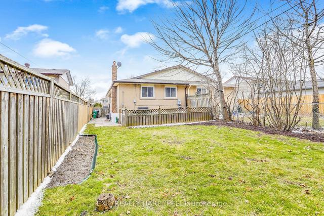 34 Chatsworth Dr, House semidetached with 3 bedrooms, 2 bathrooms and 2 parking in Brampton ON | Image 31