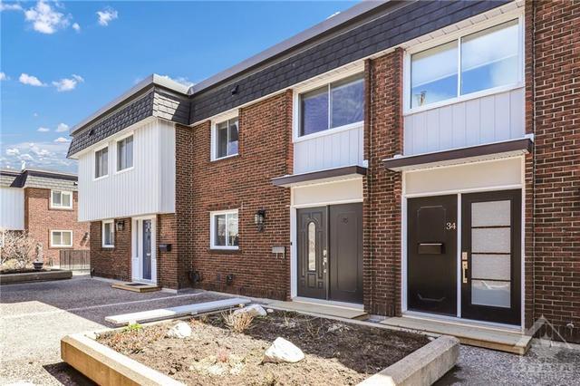 35 - 1821 Walkley Road, Townhouse with 3 bedrooms, 3 bathrooms and 2 parking in Ottawa ON | Image 1