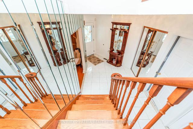 30 Houndtrail Dr, House detached with 4 bedrooms, 4 bathrooms and 6 parking in Toronto ON | Image 15